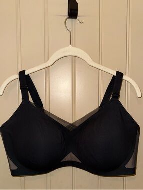 Honeylove Cross Over Bra Size 1X 40C/D Black Nude Wireless Lightly Padded